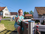 Dětské hřiště v Bezděkově